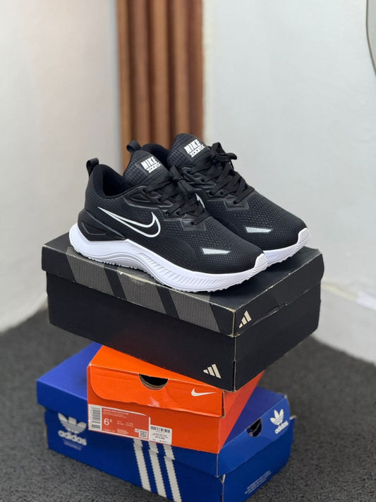 NIKE ZOOM