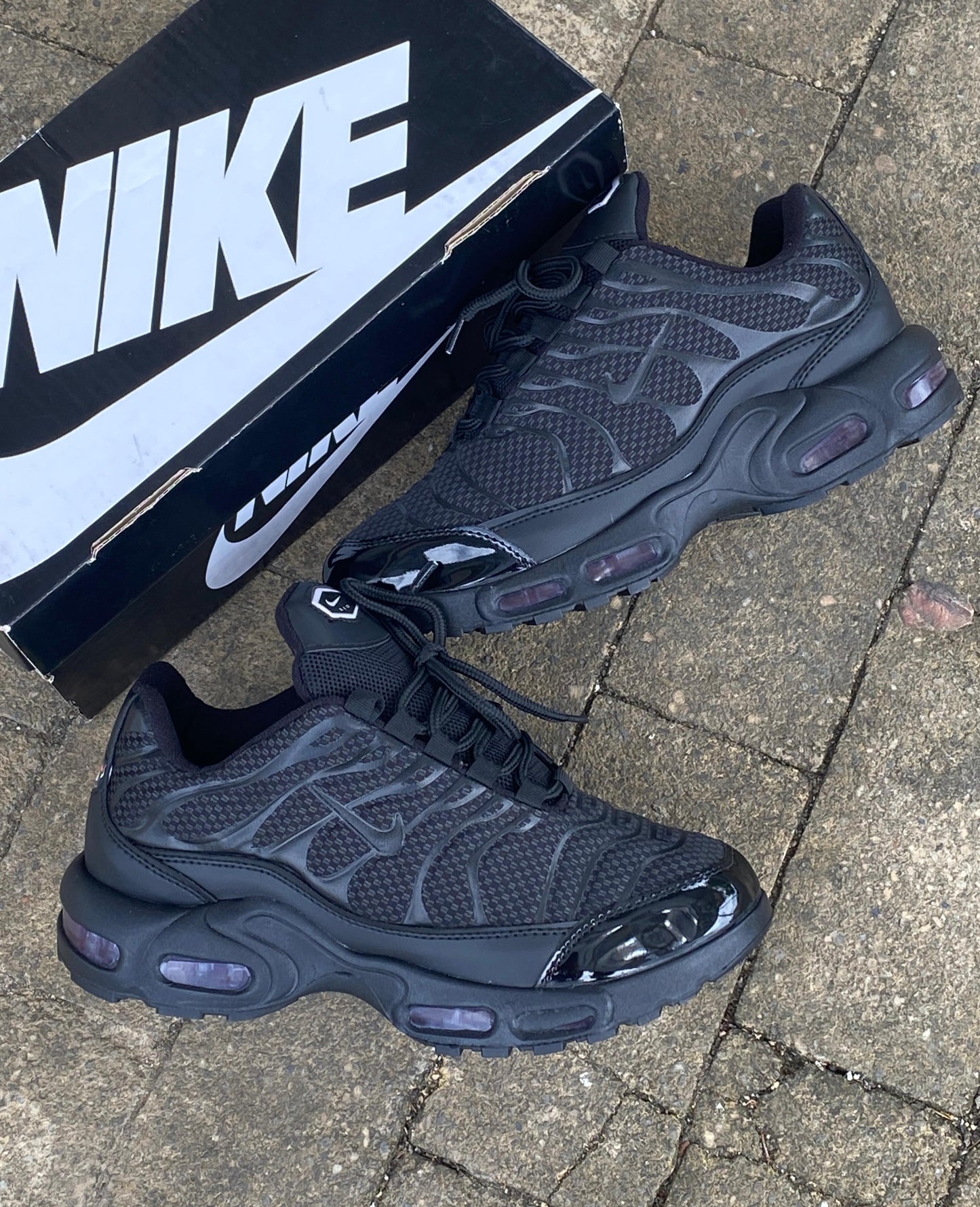 NIKE TN