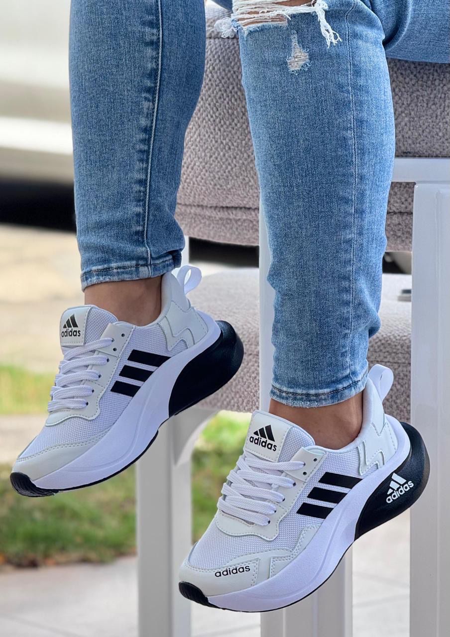 ADIDAS CHINAX
