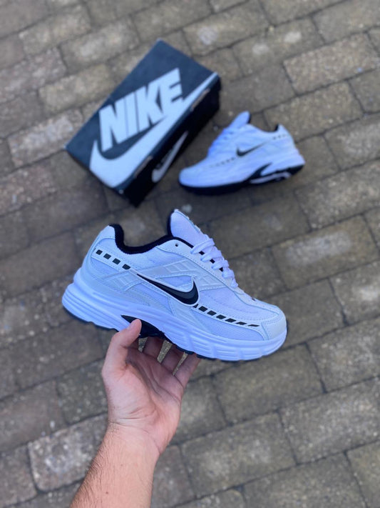 NIKE INITIATOR