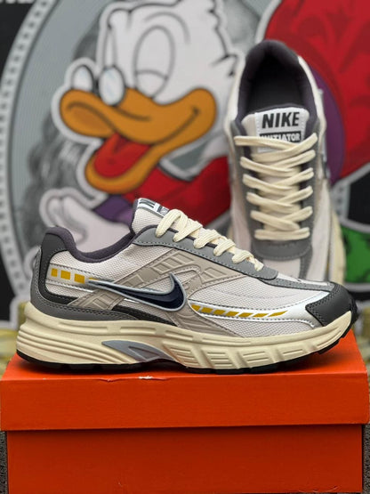 NIKE INITIATOR