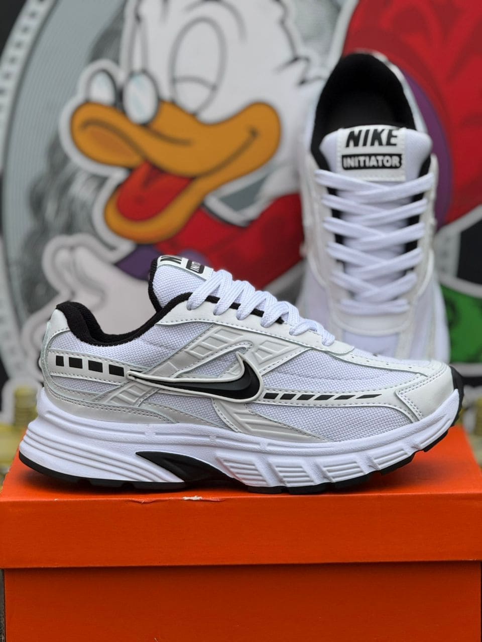 NIKE INITIATOR