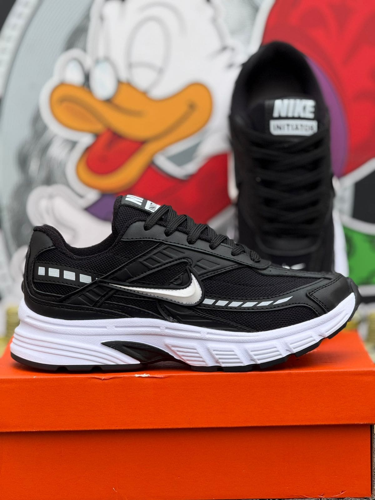 NIKE INITIATOR