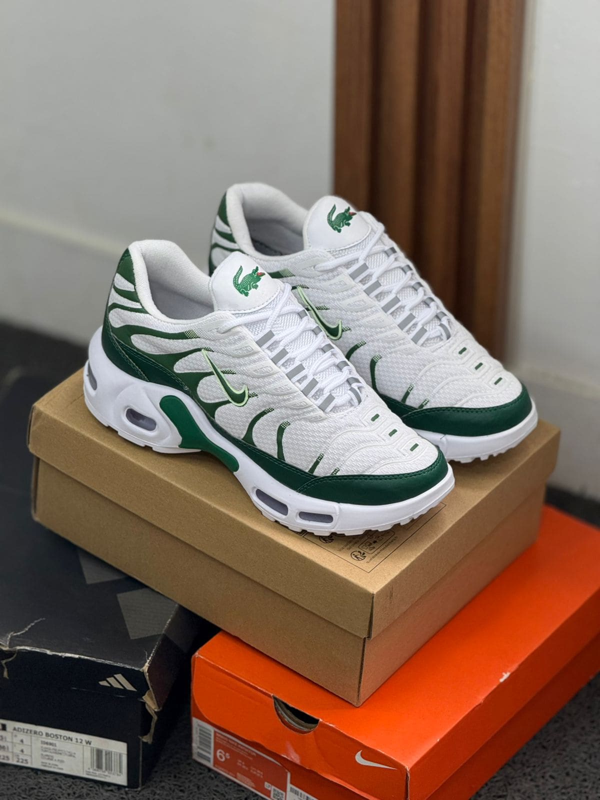 NIKE TN