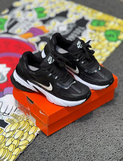 NIKE V2K