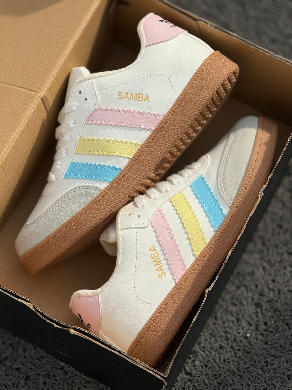 ADIDAS SAMBA