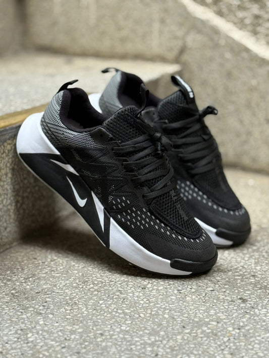 NIKE TRAIL