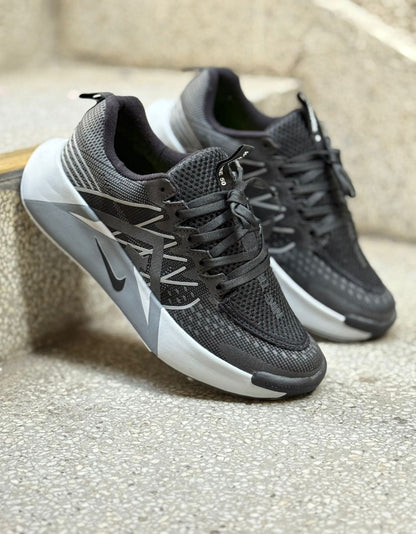 NIKE TRAIL