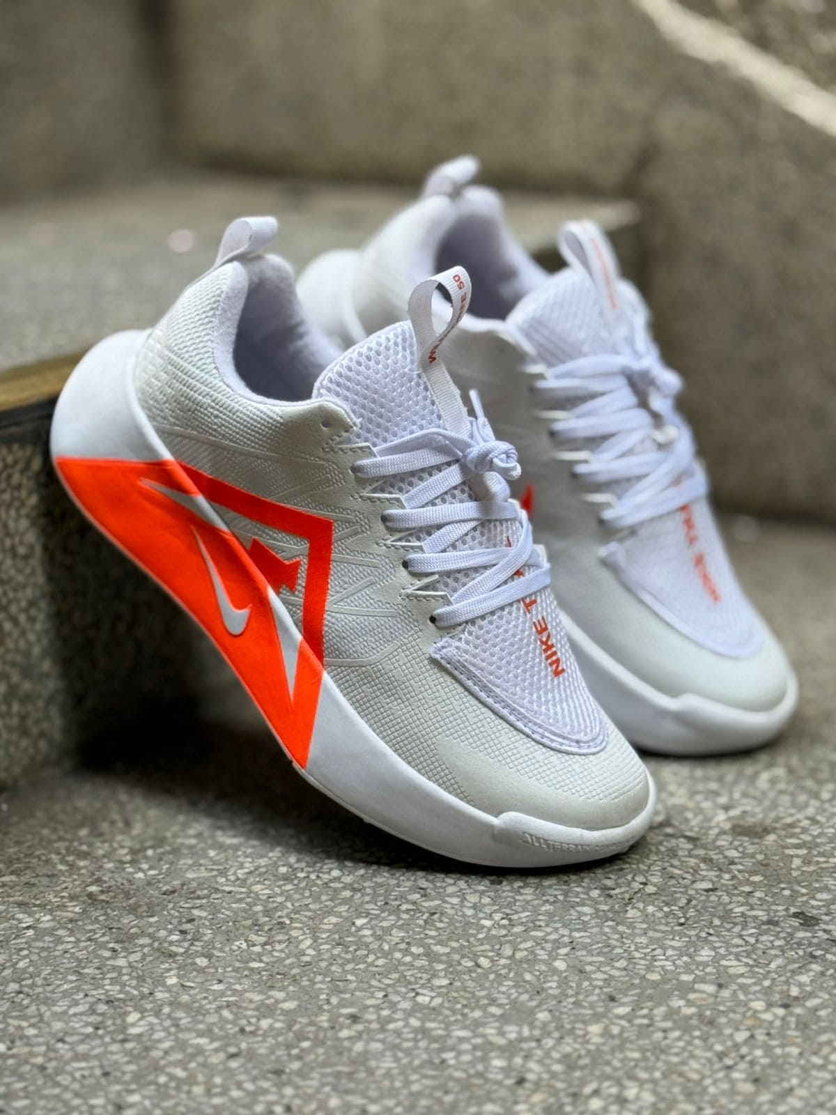 NIKE TRAIL