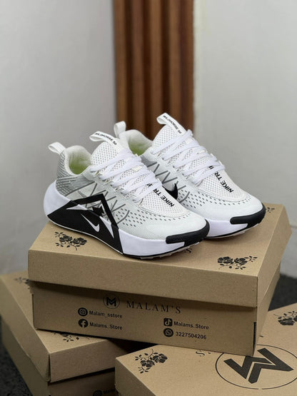 NIKE TRAIL